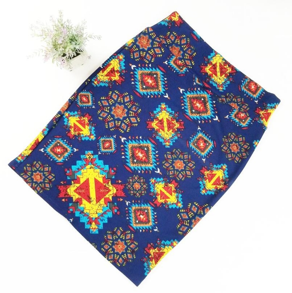 NWT LuLaRoe Cassie skirt